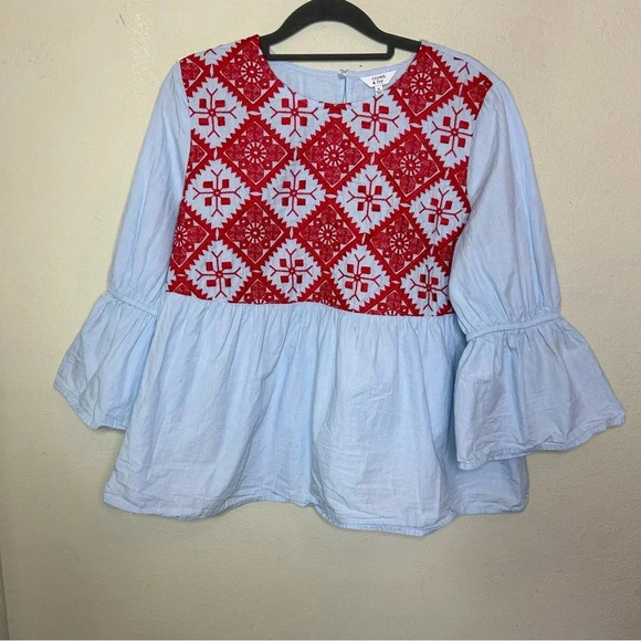 Crown & Ivy Cotton Embroidered Boho Style Blouse Size Medium - Picture 1 of 7